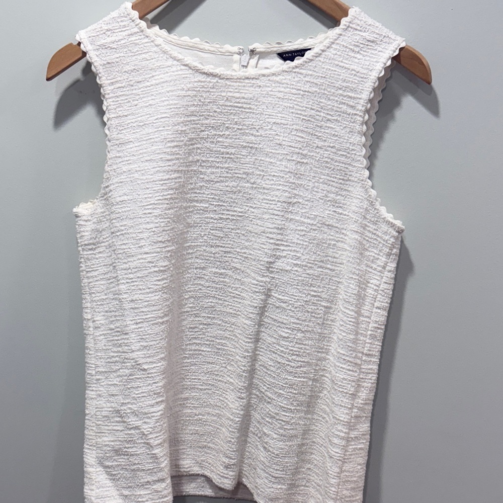 White Textured Sleeveless Top - Classic Summer Staple Ann Taylor